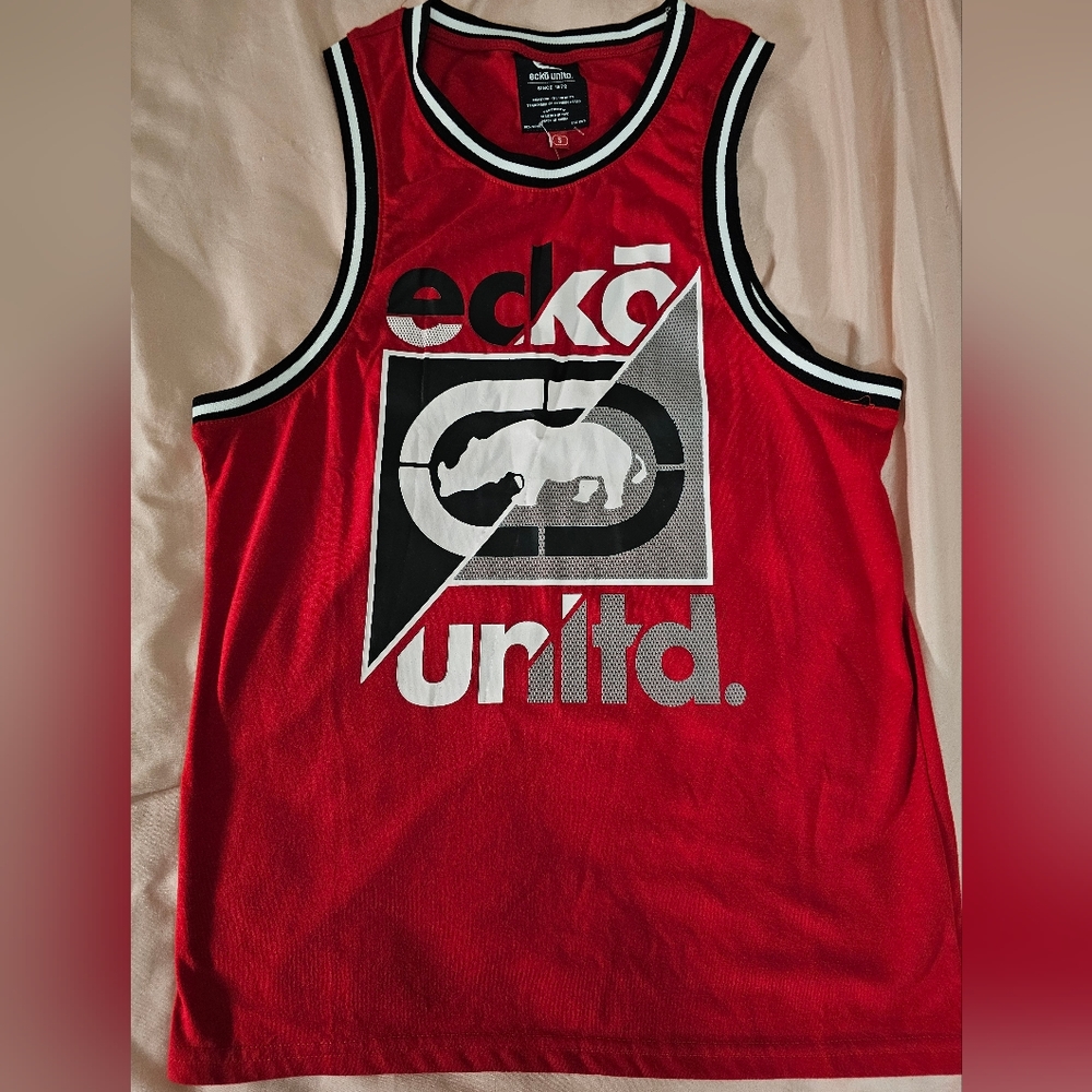 Ecko Unltd size small NWOT